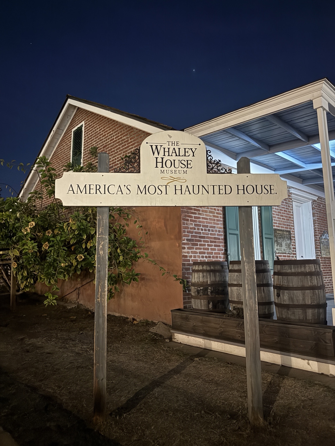 Whaley House in San Diego at night