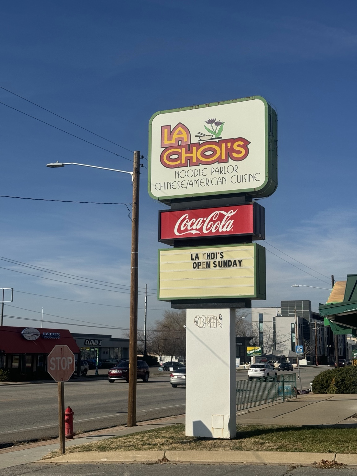 La Choi’s Noodle Parlor roadside sign in Clearfield, Utah